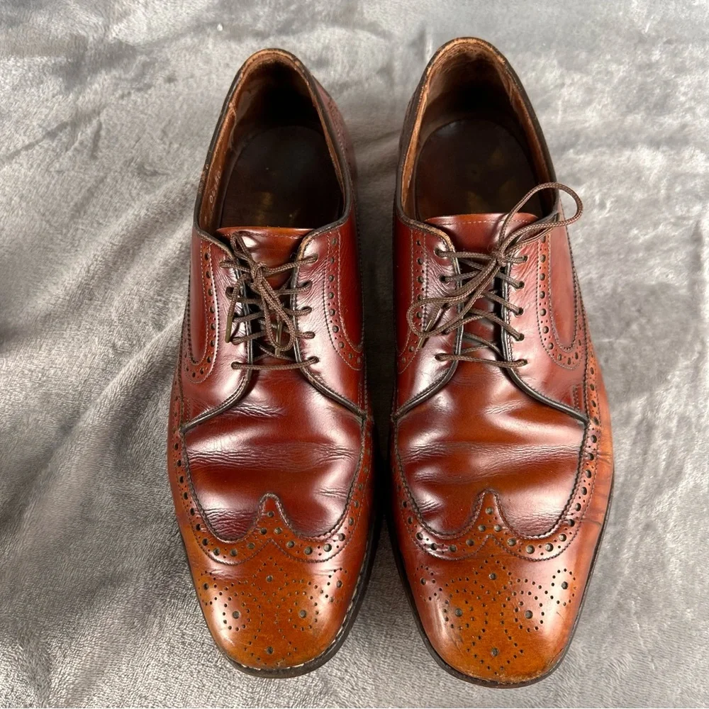 Allen Edmonds Caufield Wing-Tip Oxfords 11 D Made in USA Chestnut Leather Preppy